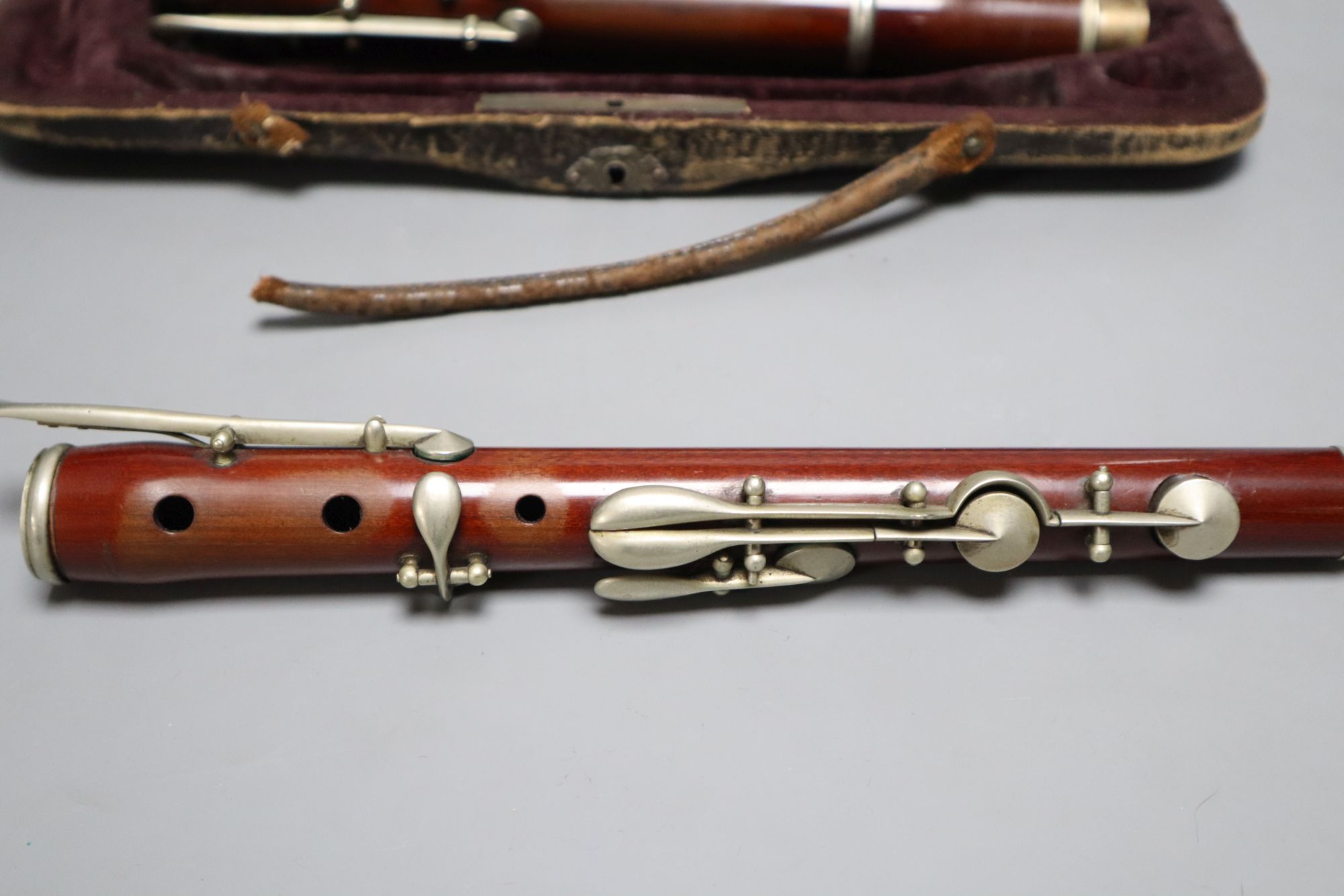 A cased Victorian flute